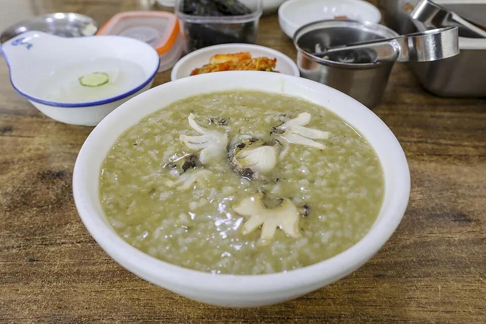 전복죽 음식 예시 사진