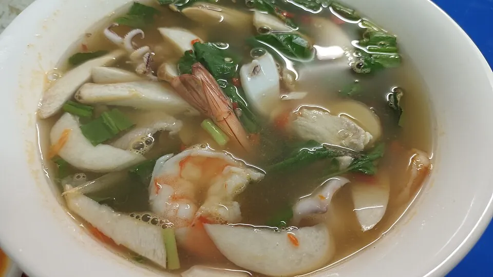 똠얌 음식 예시 사진
